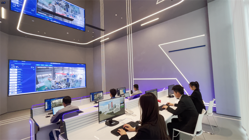 QGM Machineria: Negotium principale per quadraginta annos penitus excolens, in fronte innovationis stans, globaliter dilatans cum prospectu internationali