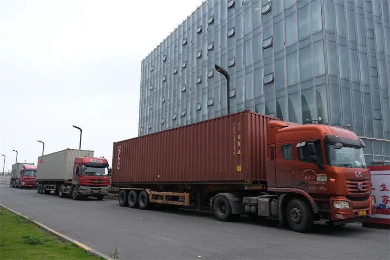 QGM Bricks Machinarum Condita ad Orientem Medium Traba, Auxilio Regionalis Constructione nova desiliunt